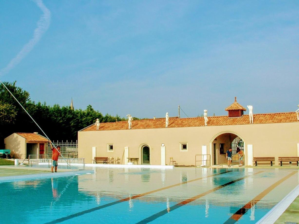 Camping Du Pontis Verteillac Exterior photo